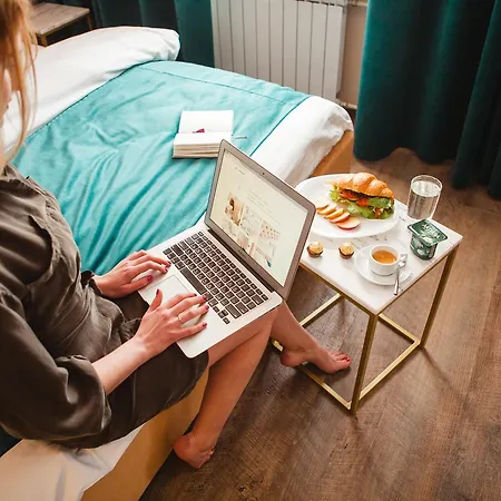 Live.here.hotel Inn 3*