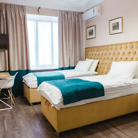 Live.here.hotel 3* Kiev
